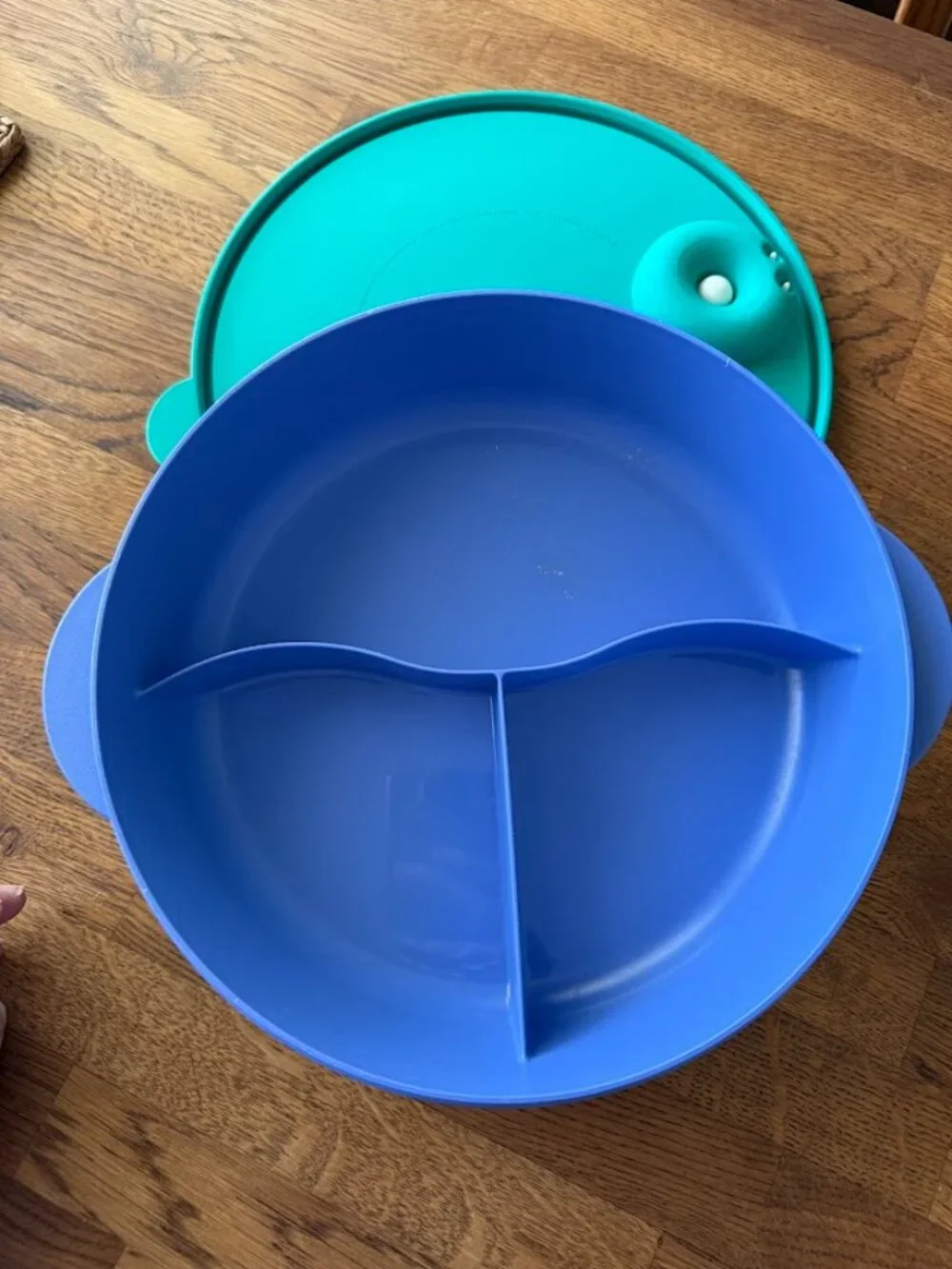 Vintage Tupperware Blue Green Large Divided Meal Keeper Microwave Bowl Like New